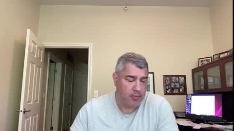 Chicago Guy online show from September 8, 7:46 pm