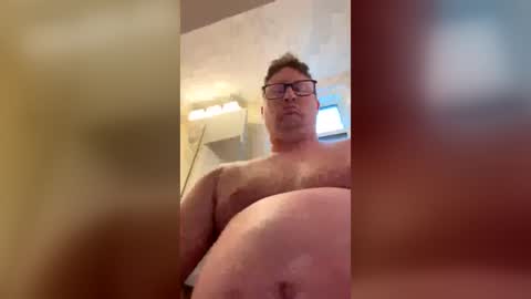 shweatyballs28 online show from August 6, 1:53 pm