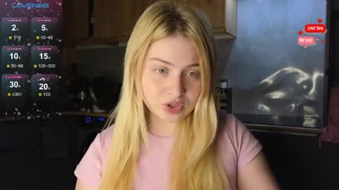 Molly online show from April 30, 9:30 pm