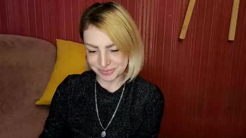 Snapshot of shy_girl80 chatting on October 28, 12:06 pm shy_girl80 online show from October 28, 12:06 pm