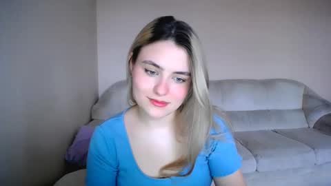 shy_sabrina_ online show from March 6, 9:41 am