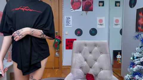 Bella online show from December 19, 10:34 am