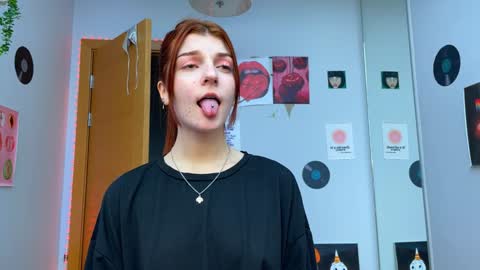 Bella online show from December 8, 11:46 am