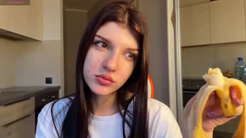 Bella online show from October 25, 6:57 am