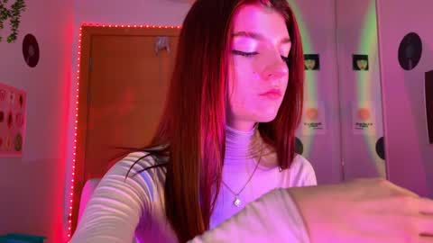 Bella online show from December 5, 6:37 am