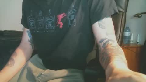 shyboyhugecum2020 online show from December 16, 4:41 am