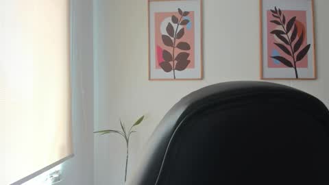 shylittlebunny online show from March 10, 3:27 pm