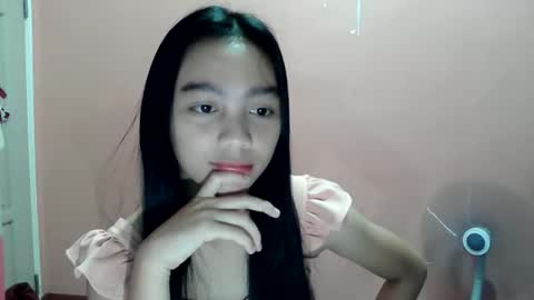 Snapshot of shypinay_kaira chatting on October 20, 3:22 am kaira online show from October 20, 3:22 am