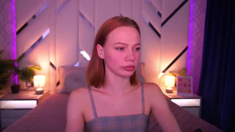 shyysiren online show from March 22, 2:54 pm