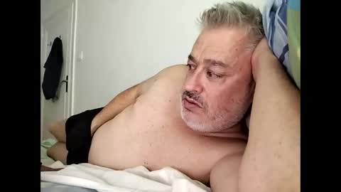 Snapshot of sibemolx chatting on September 21, 12:14 am sibemolx online show from September 21, 12:14 am