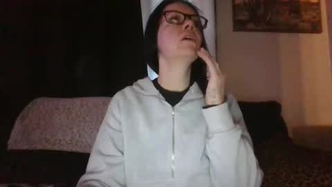 Snapshot of sidneyraee chatting on October 19, 1:38 pm Mrs. St. Patrickk online show from October 19, 1:38 pm