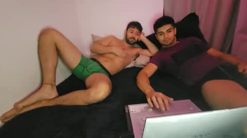 gily y pablo online show from October 23, 4:14 am