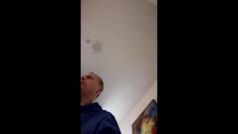 R online show from November 18, 9:01 am