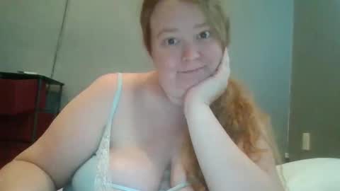 sierra_bby online show from April 21, 9:00 pm