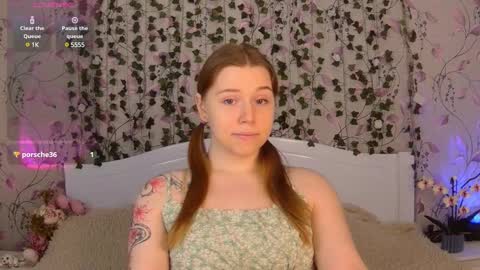Snapshot of silent_princesses chatting on March 6, 4:41 am Chloe online show from March 6, 4:41 am