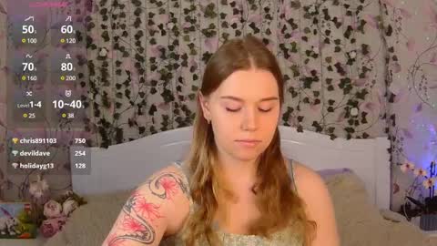 Snapshot of silent_princesses chatting on February 26, 7:23 am Chloe online show from February 26, 7:23 am