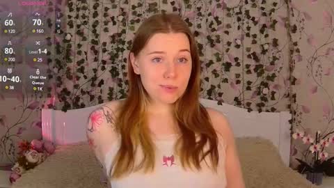 Snapshot of silent_princesses chatting on February 14, 4:58 am Chloe online show from February 14, 4:58 am