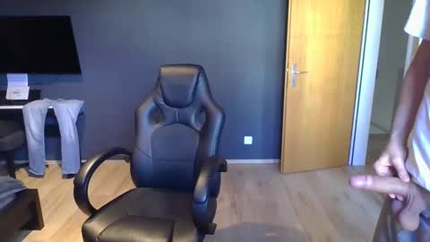 silentassasine online show from January 13, 12:24 pm