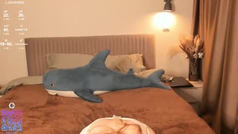 Call me Mia online show from November 19, 3:33 pm