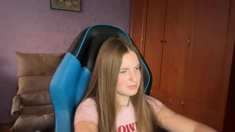 Erica online show from June 4, 4:57 pm