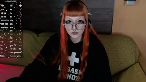 Mia online show from March 22, 7:29 pm