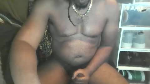 Snapshot of silverbro chatting on December 16, 8:05 pm silverbro online show from December 16, 8:05 pm
