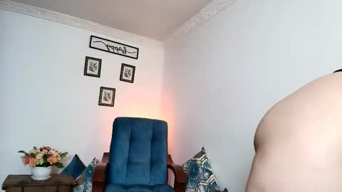 Silvia Moretti online show from May 12, 11:03 pm