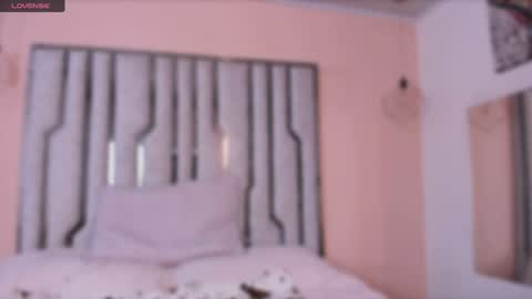 Silvy Layton online show from December 9, 1:13 pm