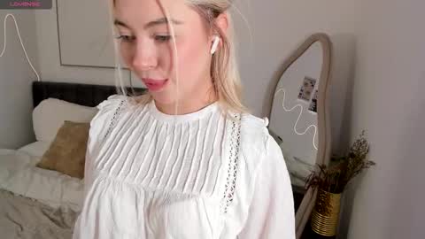 SimonaGerry online show from October 22, 6:16 am