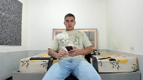 SIMON KELER online show from May 15, 6:11 am