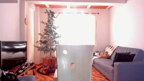 zoe online show from December 20, 5:53 pm