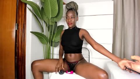 sincerre9_tara online show from February 13, 8:48 am