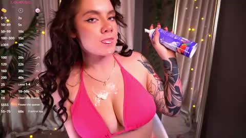 Alice online show from April 12, 8:57 pm