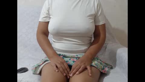 Snapshot of single__mom chatting on September 30, 4:56 am Arina online show from September 30, 4:56 am