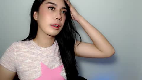 Siobe Lee online show from December 1, 9:40 am