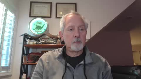 Snapshot of sir_lust_alot chatting on December 7, 12:40 pm Don Roberto online show from December 7, 12:40 pm