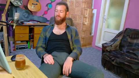 I am The Fourth and only Sir. Pelo online show from April 20, 5:10 am