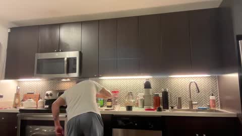 sirbubblesworth online show from December 19, 3:51 am