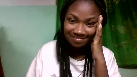 Snapshot of sisih567089 chatting on October 6, 2:13 pm sisih567089 online show from October 6, 2:13 pm