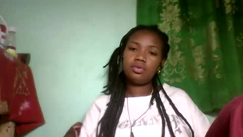 Snapshot of sisih567089 chatting on October 8, 2:45 pm sisih567089 online show from October 8, 2:45 pm