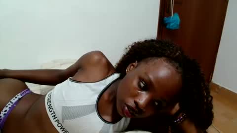 shannie online show from April 17, 9:50 pm