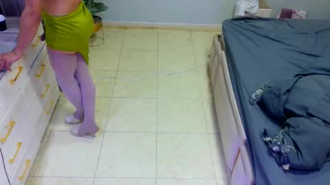 D i f a  Ana Arbeh shemale online show from December 3, 7:42 am