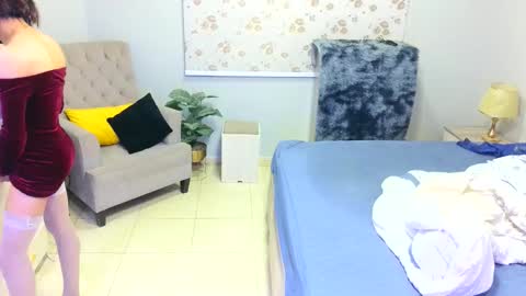 D i f a  Ana Arbeh shemale online show from February 23, 7:10 am