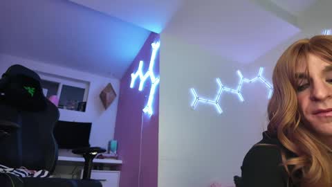 sissycdnatasha online show from May 9, 9:15 am