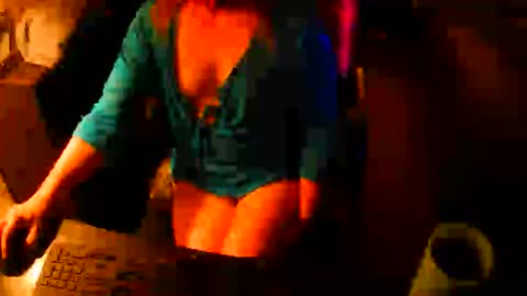 red online show from November 15, 3:52 am