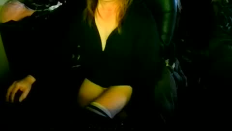 red online show from October 31, 10:15 am