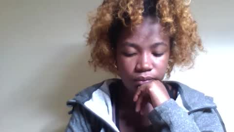 sisyh697532 online show from May 13, 5:44 pm