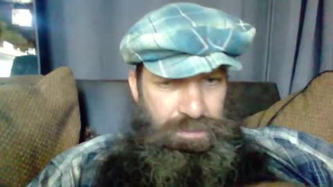 sitonmybeardxxx online show from May 9, 6:47 pm