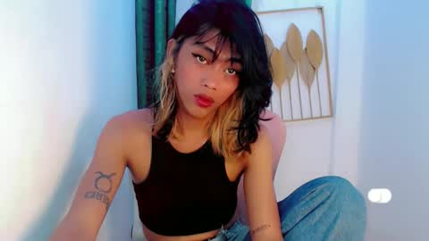 Snapshot of sizka_ford chatting on October 16, 10:19 pm Sizka online show from October 16, 10:19 pm