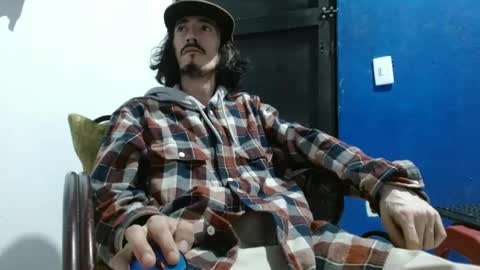 sk8sir online show from June 22, 4:20 am